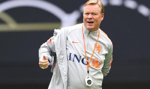 Кумана сватают в «Барселону» на два года