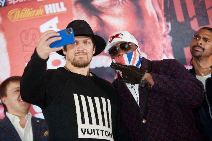 Названа дата бою Усика з Чисорою