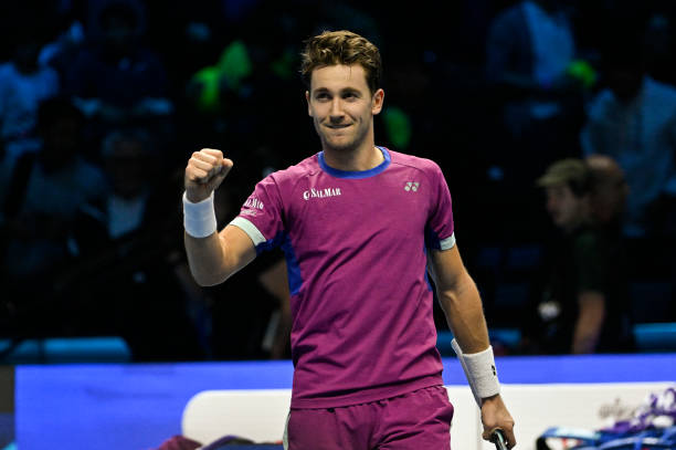 ATP Finals: Рууд у стартовому матчі обіграв Алькараса, Звєрєв здолав  «нейтрального» Рубльова