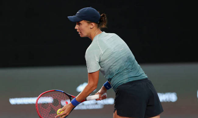 Калініна гратиме за місце у півфіналі турніру в Австралії