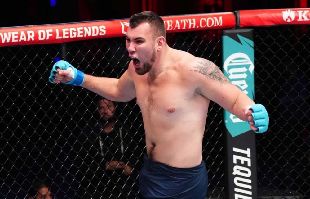 Українець ММА Воєводкін уклав контракт з UFC