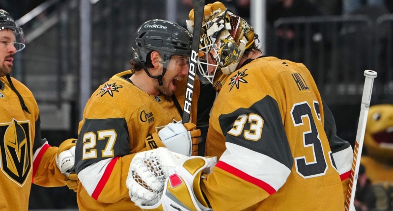 НХЛ: Вегас завдав нищівної поразки Анахайму, Чикаго віддав перемог Бостону