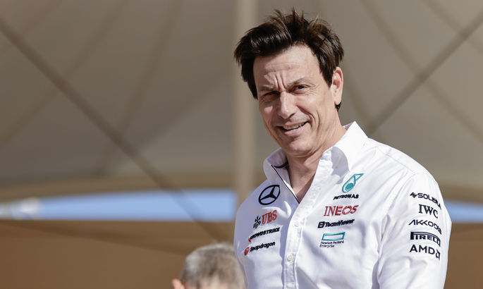 Ферстаппен є альтернативним варіантом пілота Mercedes – Тото Вольфф