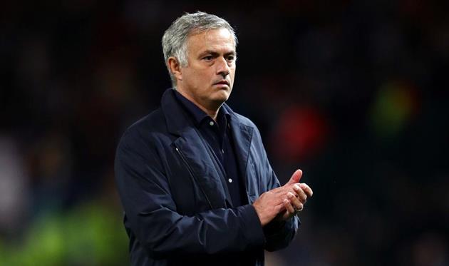 Моуріньо дискваліфікували на чотири матчі через образу арбітрів