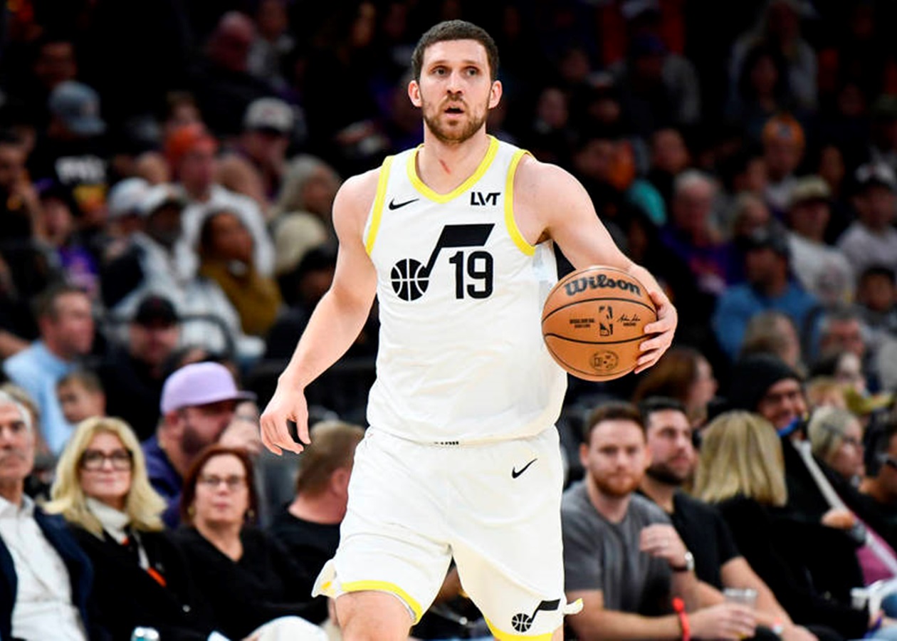 Михайлюк та Юта підписали нову угоду