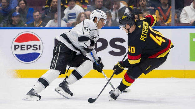 Лос-Анджелес розгромив Ванкувер у матчі НХЛ, Торонто в овертаймі обіграв Нью-Джерсі