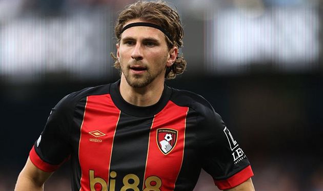 Парі Сен-Жермен відновив переговори щодо трансферу Забарного