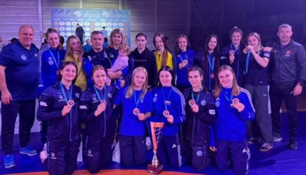 Українці здобула 21 медаль на борцівському турнірі у Хорватії