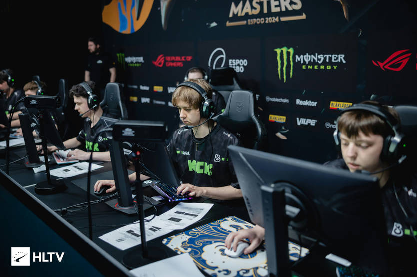 B8 продовжують боротьбу за вихід на Major