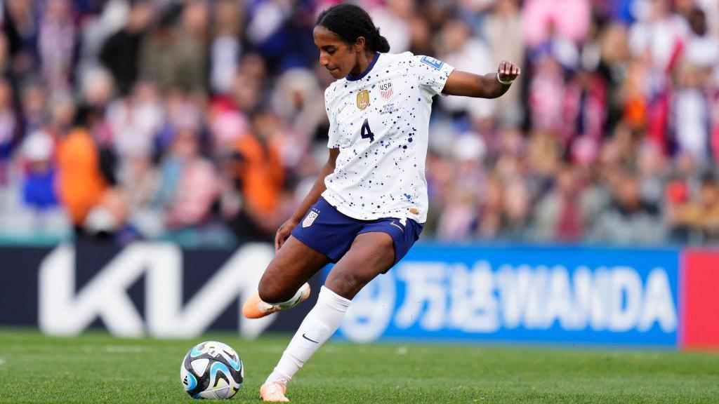 Челсі підписав захисницю збірної США Гірму за $1,1 млн