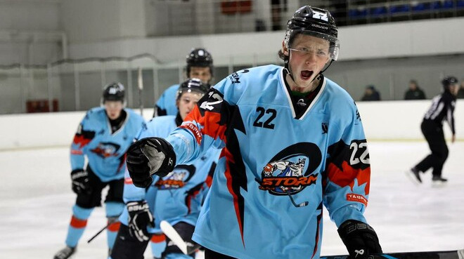 Шторм розгромив Дніпро у матчі чемпіонату України з хокею