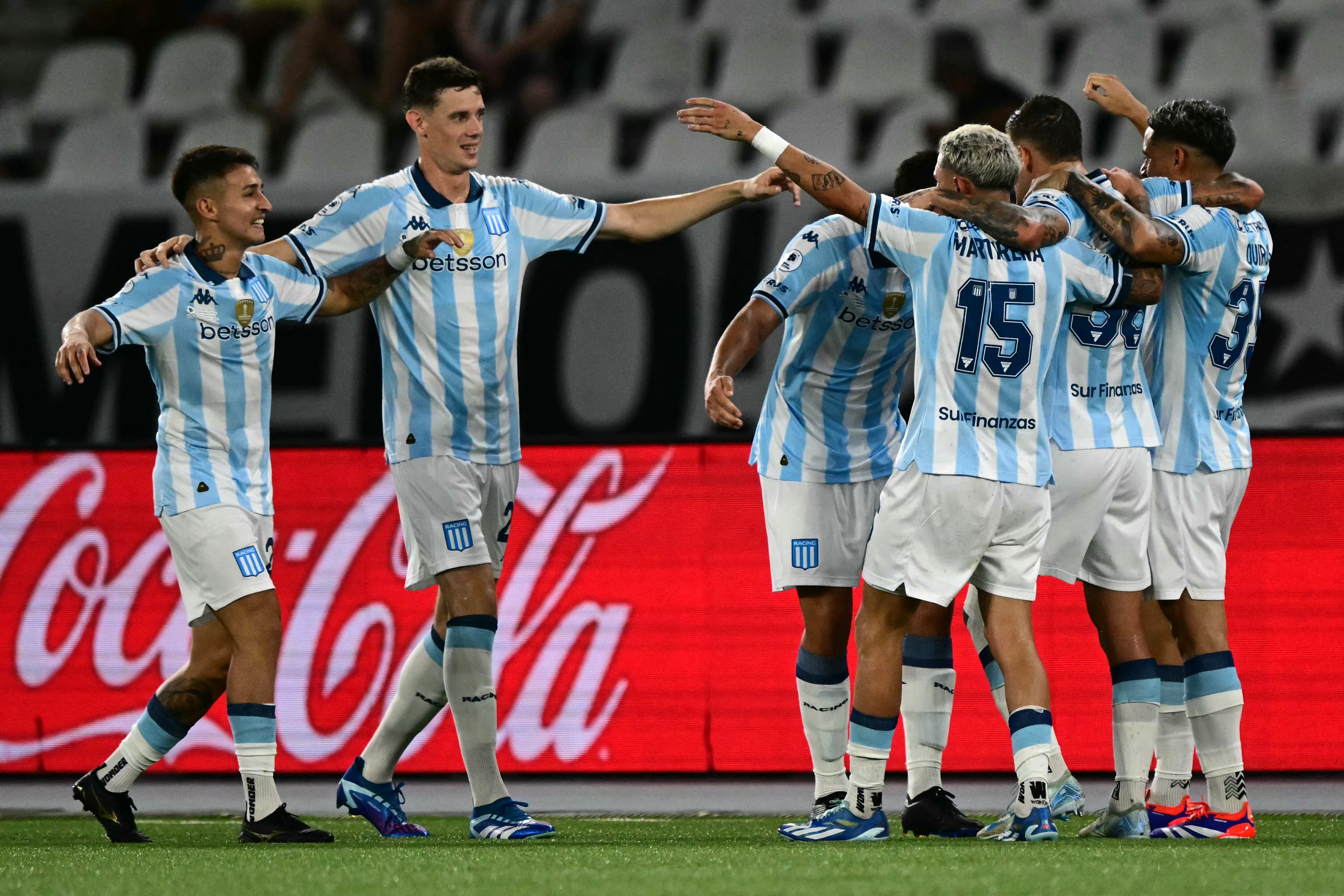 Расинг стал обладателем Суперкубка Южной Америки