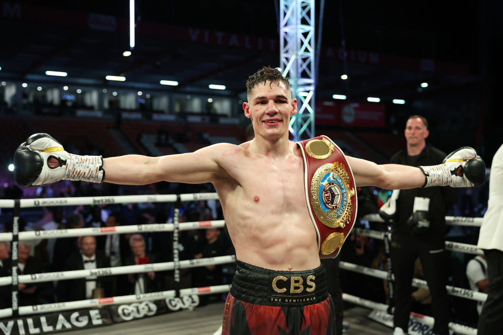 Чемпіон WBO Біллам-Сміт про Усика: Було б феноменально розділити з ним ринг