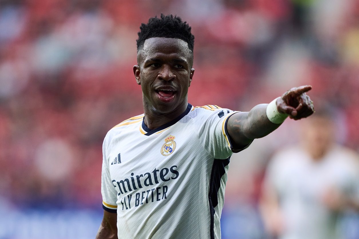 Вінісіус Жуніор відмовився від контракту з Аль-Ахлі