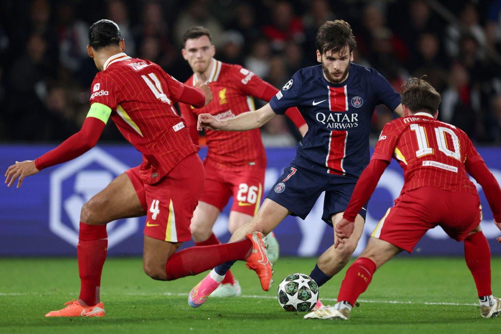 Лига чемпионов: Бавария разгромила Байер, Бенфика уступила Барселоне, победы Ливерпуля и Интера