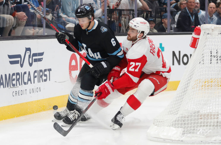 НХЛ: Детройт розібрався з Ютою, Ванкувер у булітах переміг Нью-Джерсі