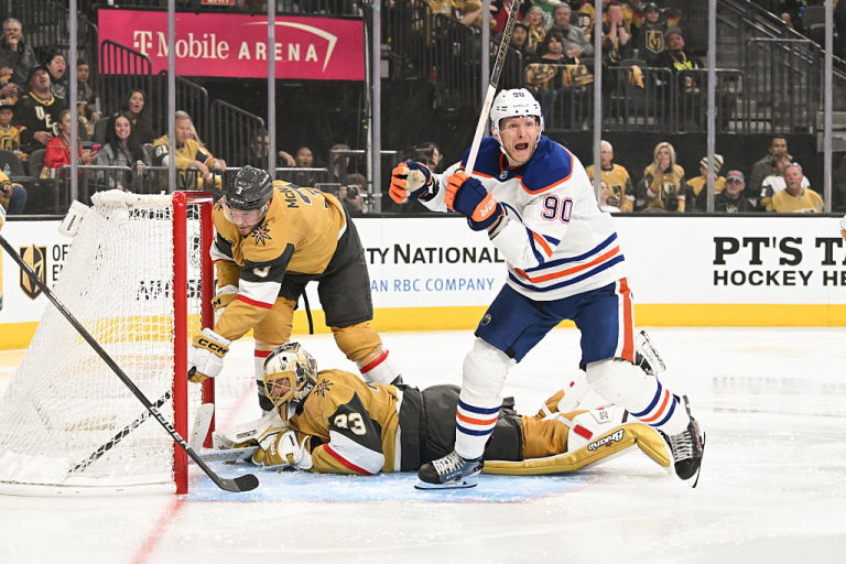 Кароліна в овертаймі дотисла Вашингтон, Едмонтон перестріляв Вегас у другому раунді плей-оф НХЛ