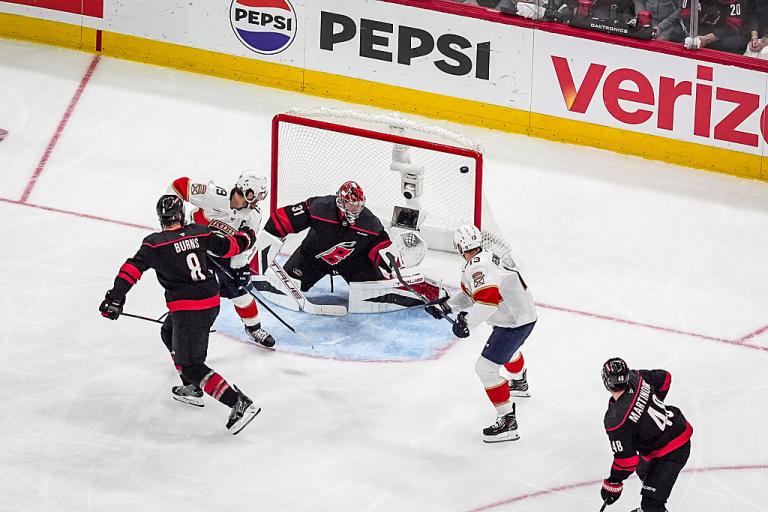 Флорида в третий раз подряд вышла в финал Кубка Стэнли