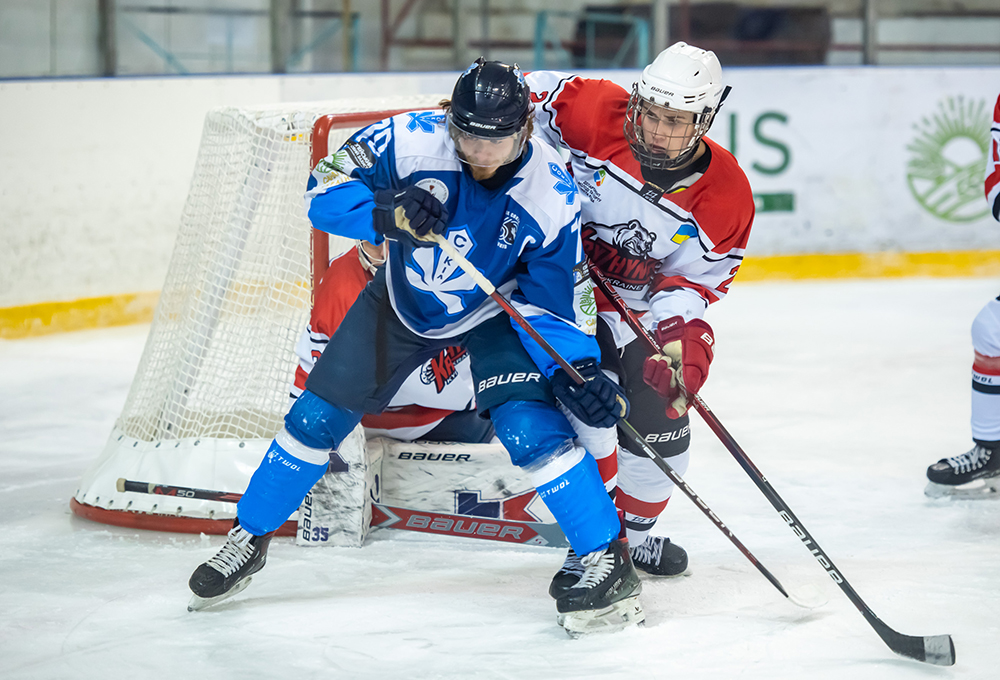 Сокіл розгромно обіграв Крижинку у матчі чемпіонаті України з хокею