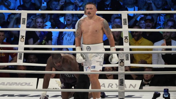 Воррен: Реванш з Усиком – найбажаніший бій для Дюбуа