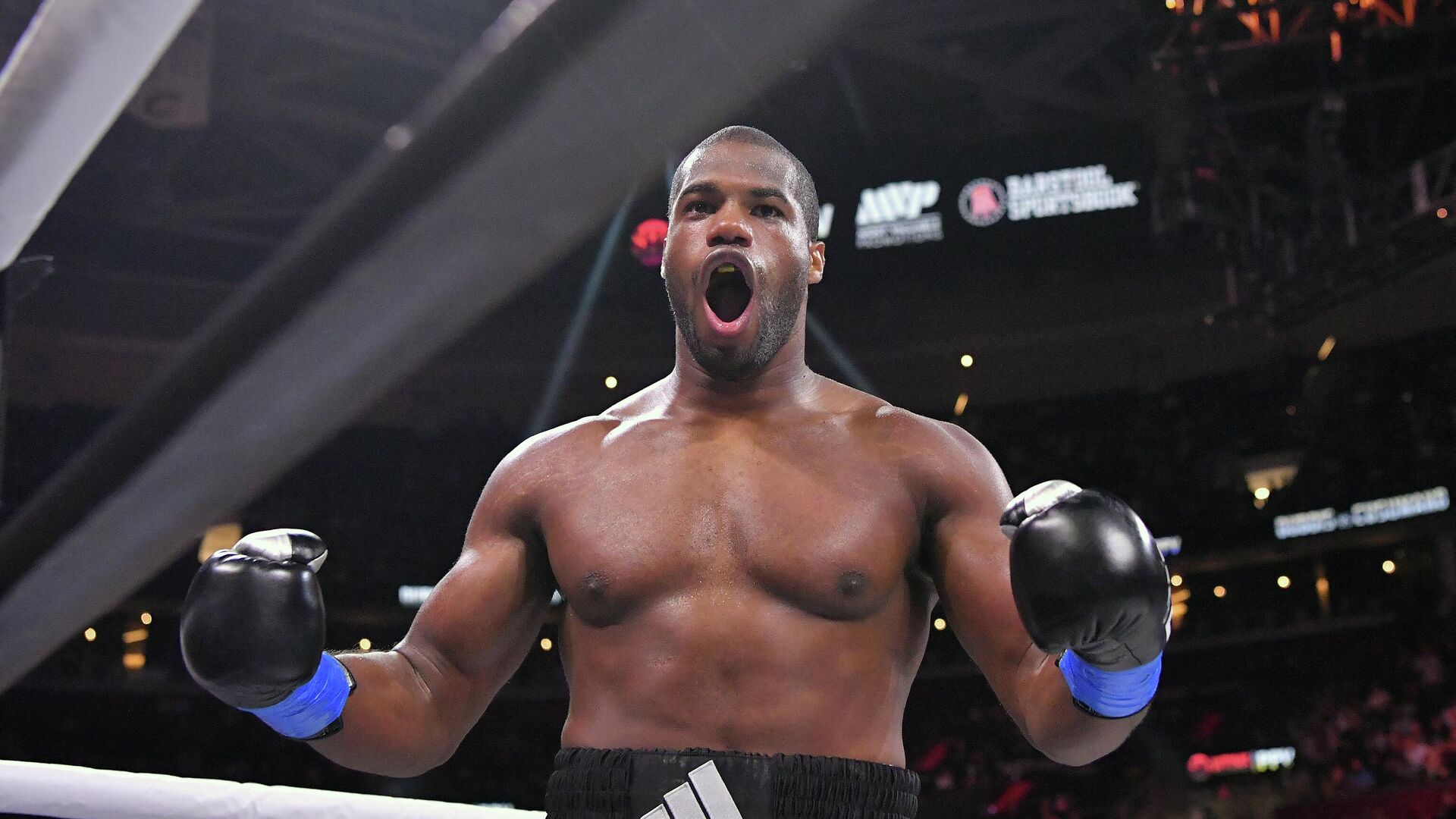 Тренер Дюбуа об отмене бою с с Паркером: Мы поступили правильно