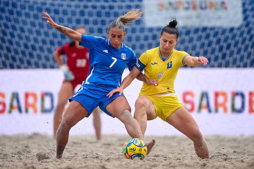Жіноча збірна України з пляжного футболу програла Італії у Суперфіналі Євроліги