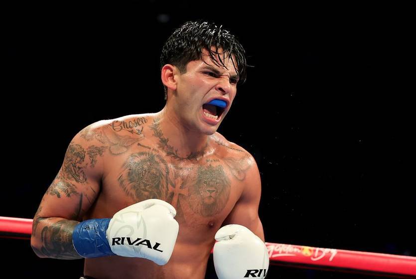 Раян Гарсія дав прогноз на поєдинок Кроуфорд – Канело