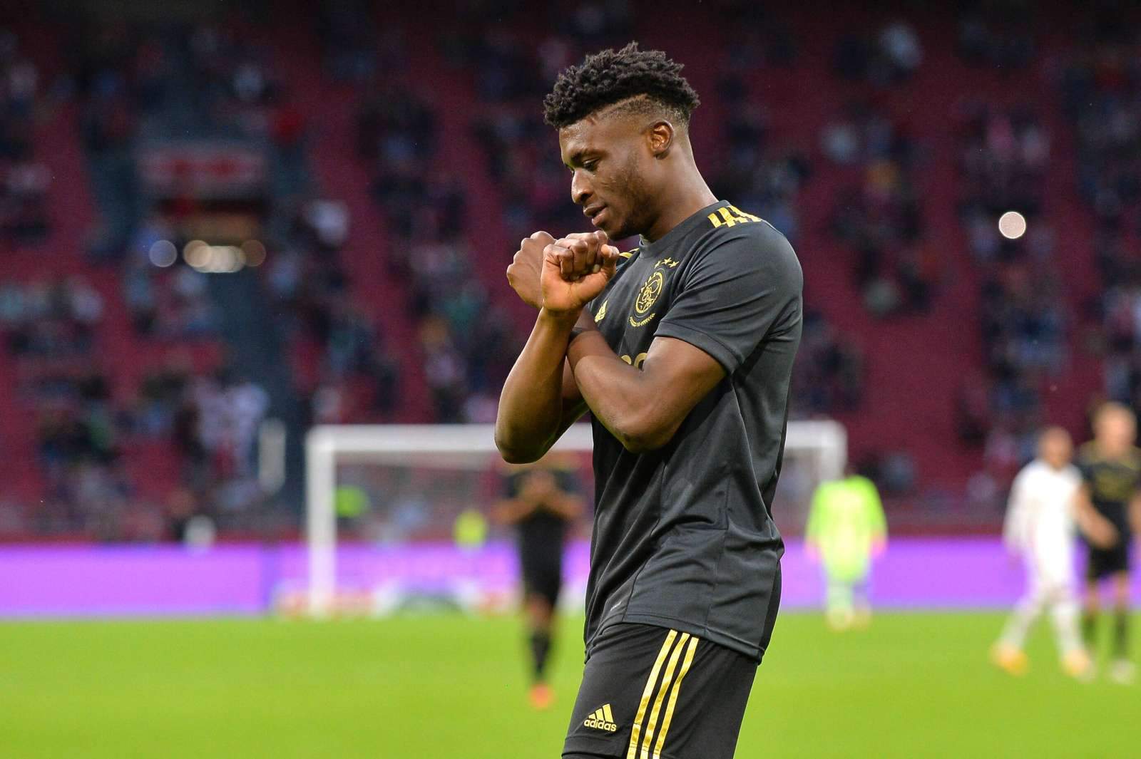 Арсенал може придбати півзахисника Вест Гема