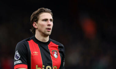 ПСЖ обговорює з Борнмутом структуру переходу Забарного