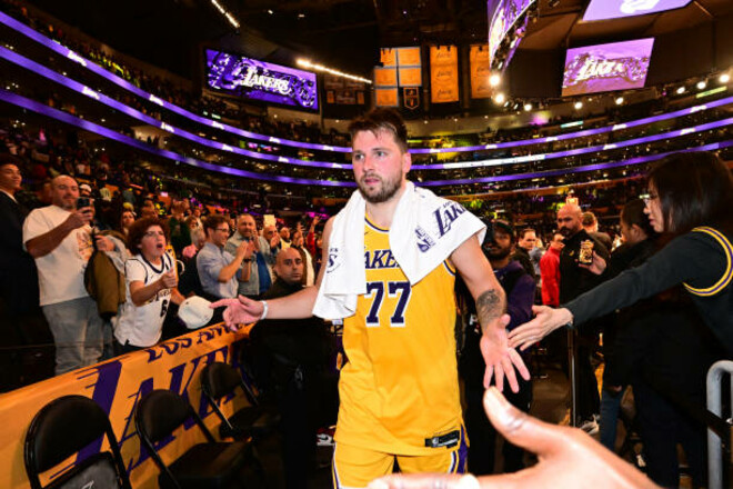 Лейкерс в овертаймі обійшли Нью-Йорк у матчі НБА