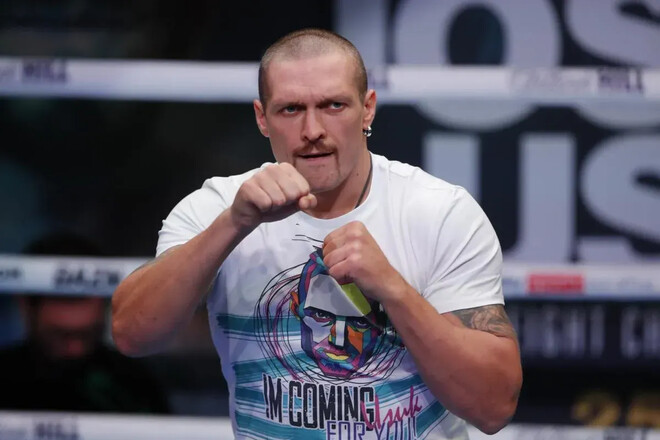 Усик може відкласти бій з Паркером, зберігаючи за собою пояс WBO
