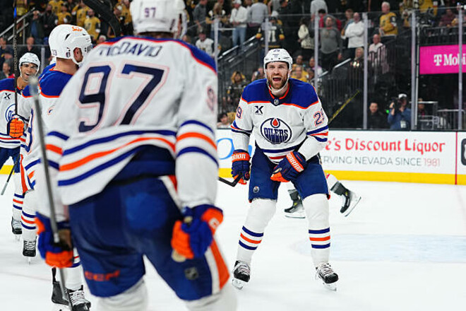 Вашингтон перестрелял Каролину, Эдмонтон в овертайме победил Вегас в плей-офф НХЛ