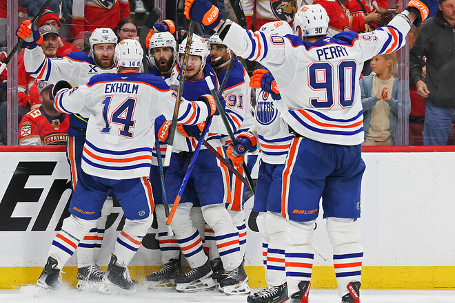 Едмонтон в овертаймі вирвав перемогу у Флориди, зрівнявши рахунок у фінальній серії НХЛ