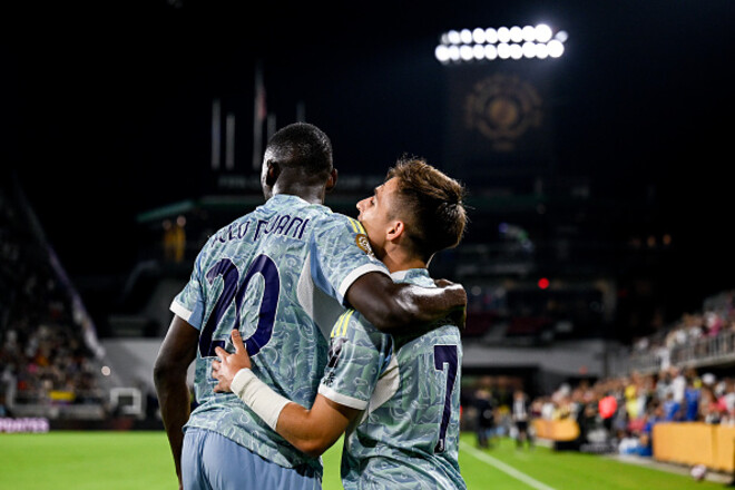 Ювентус розгромив Аль-Айн, Зальцбург вирвав перемогу у Пачуки: результати першого туру групового етапу КЧС