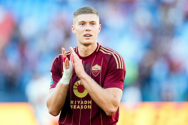 Мілан розпочав переговори щодо трансферу Довбика