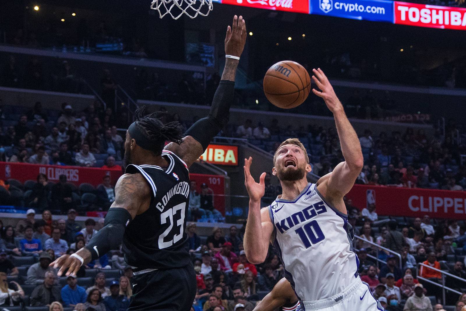 Сакраменто в овертаймі обійшов Фінікс, Мемфіс вирвав перемогу у Порленда: результати матчів НБА