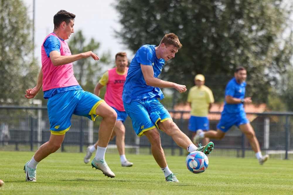Олімпійська збірна України з футболу проведе товариський матч з Парагваєм