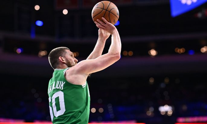 Бостон Михайлюка обіграв Голден Стейт у регулярному чемпіонаті НБА