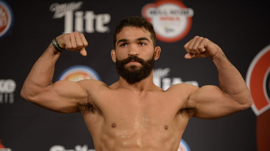 Чемпион Bellator Фрейре проведет бой за чемпионский титул в третьей весовой категории