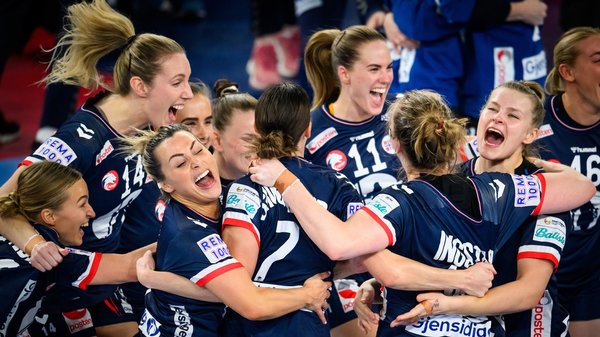 Чемпионат Европы по гандболу: Женская сборная Норвегия стала победителем соревнований