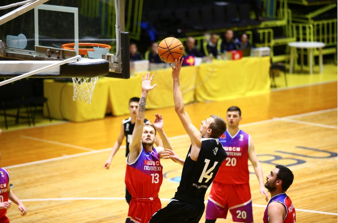 Чемпионат Украины по баскетболу в новом сезоне пройдет в трех дивизионах: подробности