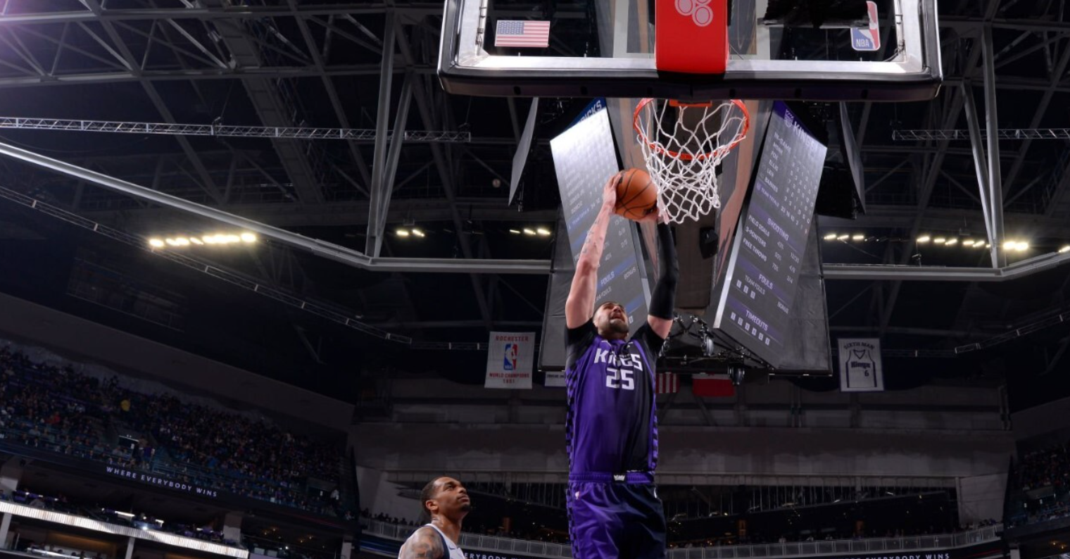 Даллас розгромно обіграв Сакраменто Леня у матчі НБА