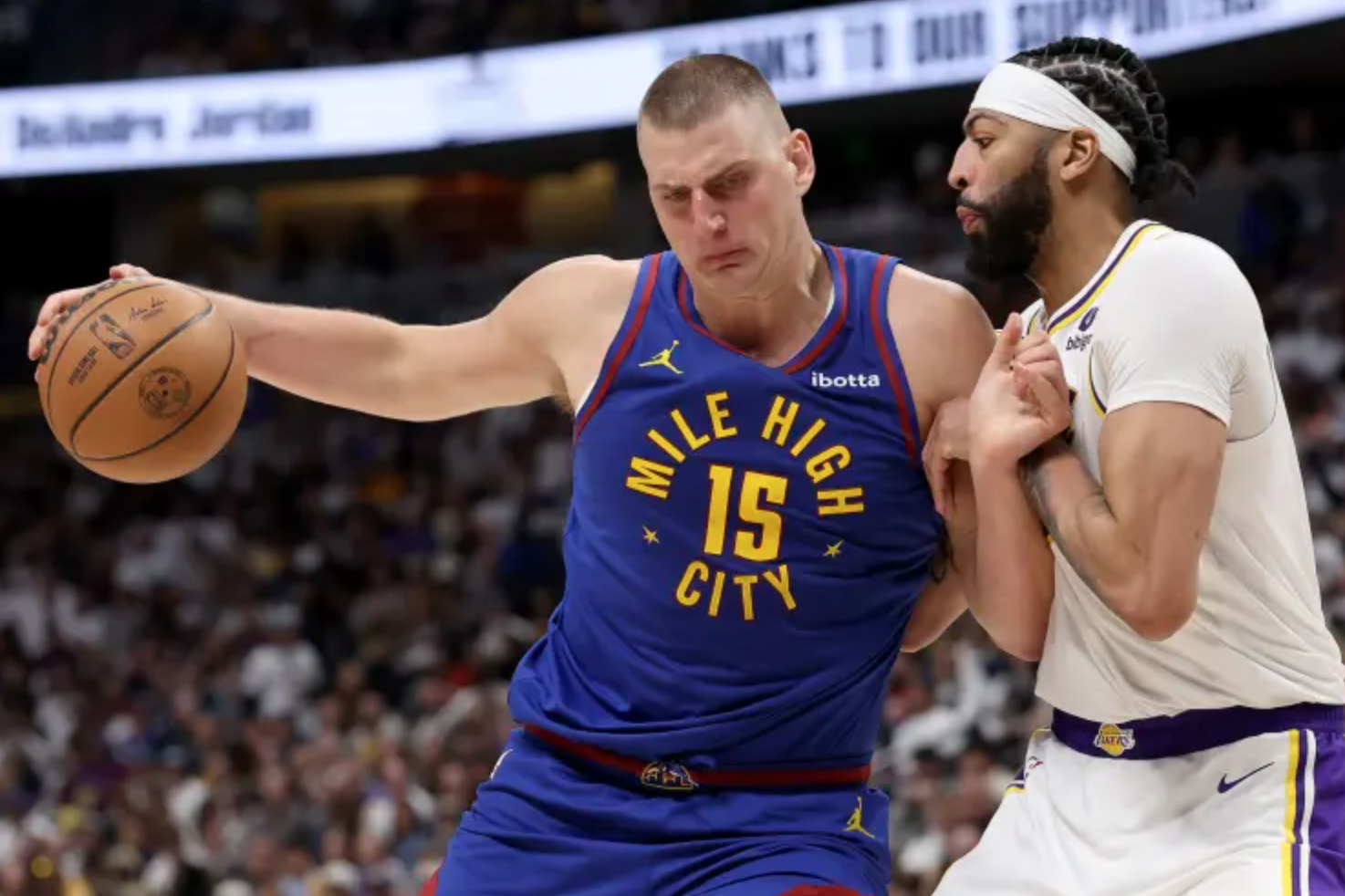 Денвер вдруге обіграв Лейкерс у серії плей-оф НБА