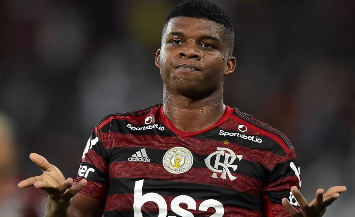 «Динамо» не смогло взять нападающего из-за отсутствия авиарейса