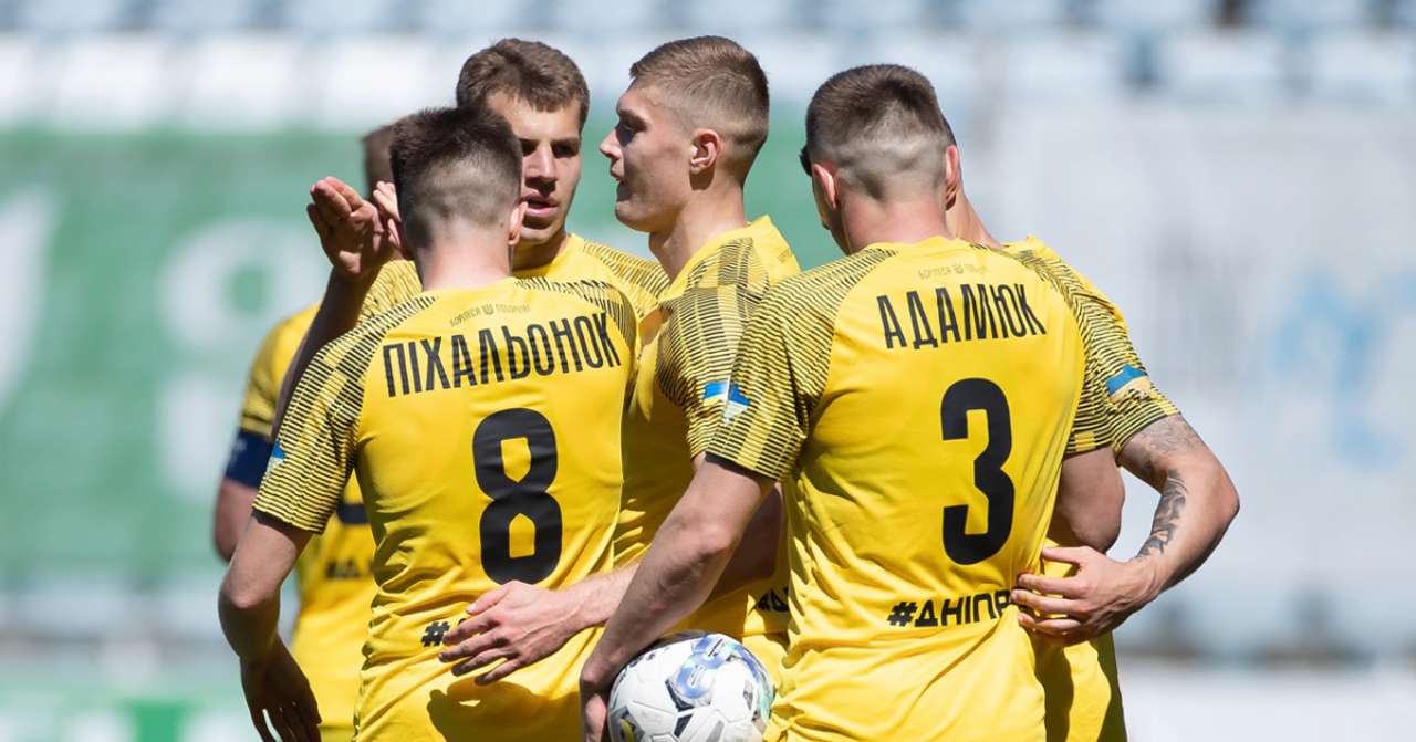 Днепр-1 получил трансферный бан от ФИФА из-за долгов