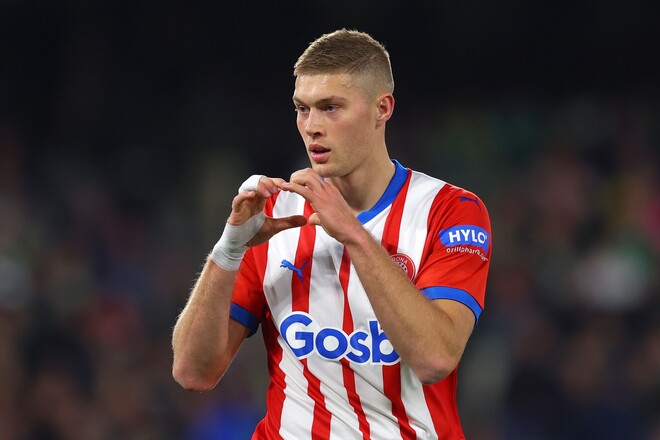 Довбиком зацікавилася Астон Вілла