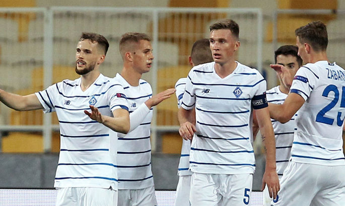 Где смотреть матч «Барселона – «Динамо»