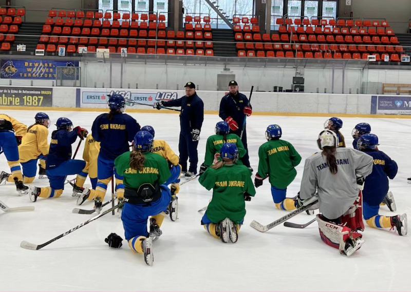 Хоккей: Украинская сборная начала подготовку к ЧМ-2023 в Румынии