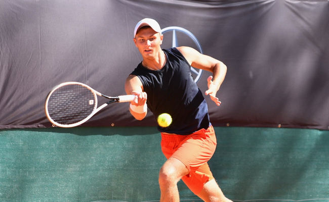 ITF: Овчаренко уступил в финале турнира в Греции