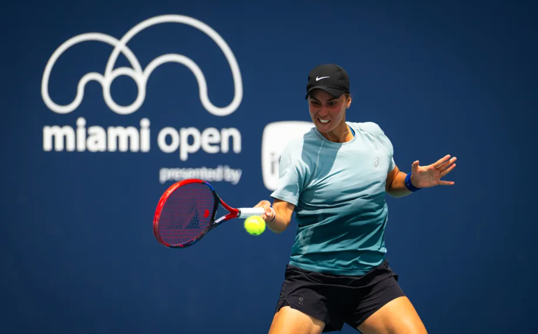 Калініна та Ястремська продовжують виступ на турнірі WTA у Маямі